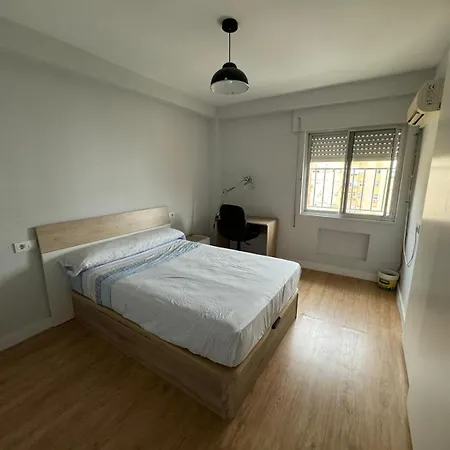 Xryhomes Ii Residencial En Jerez Con 3 Hab, 6pax, A 10 Min Del Centro חרז